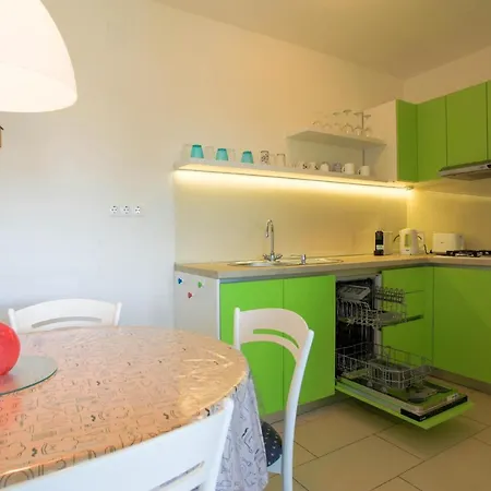 Apartment Kimi *