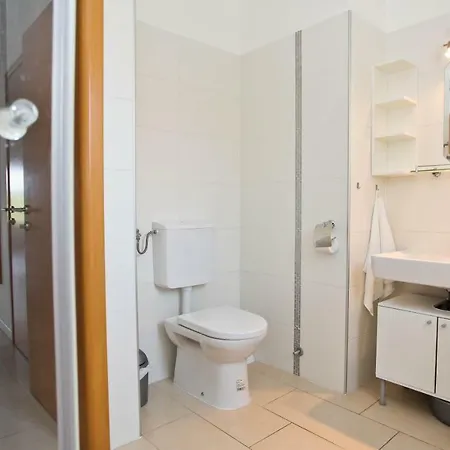 Kimi Apartment