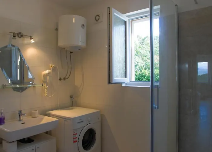 Kimi Apartman *